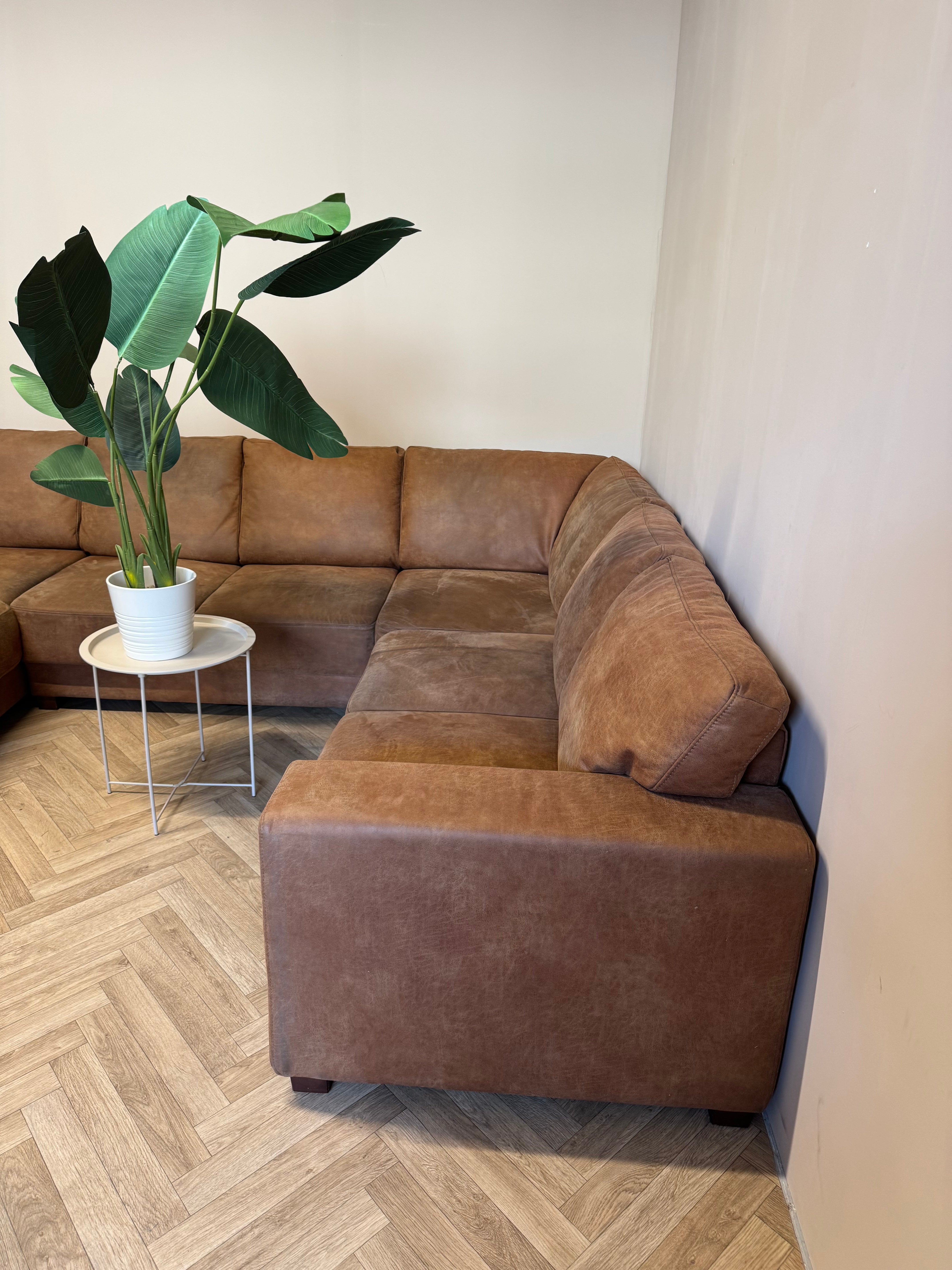 Grote luxe cognac hoekbank met lounge 🛋️