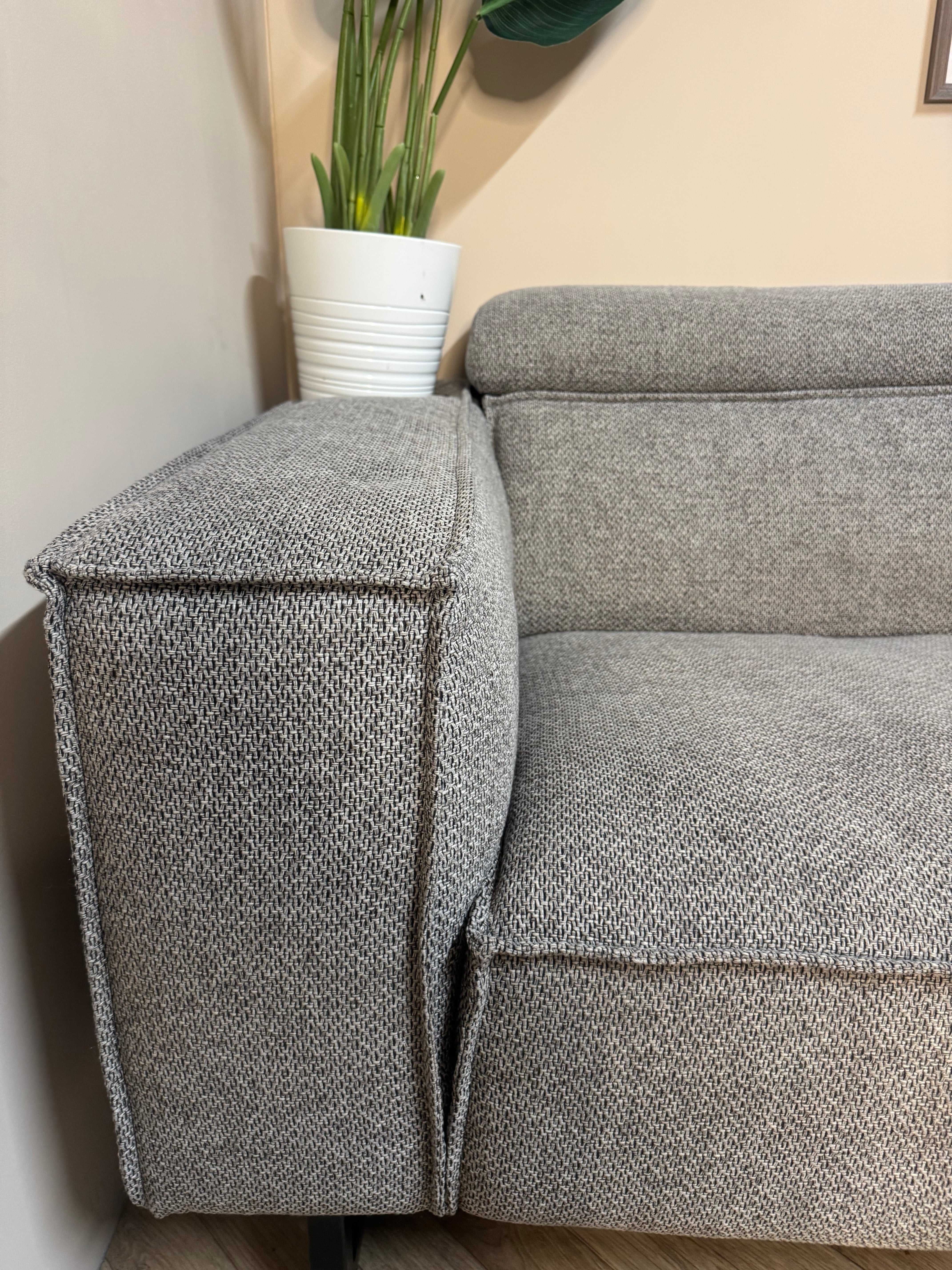 ✨ Moderne grijze hoekbank met breed loungedeelte ✨ antraciet